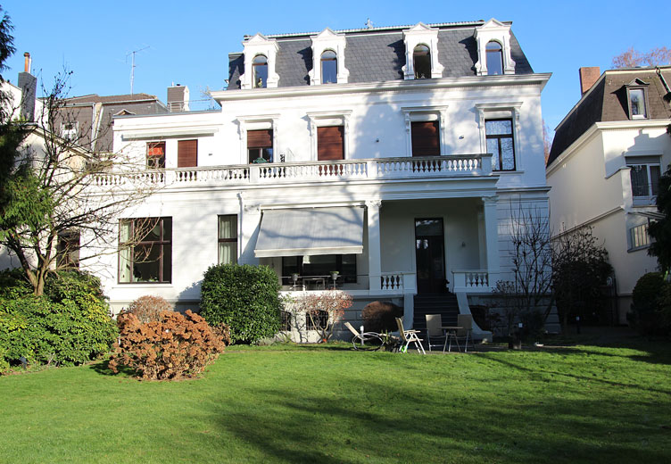 Haus streichen lassen vom Maler Bonn